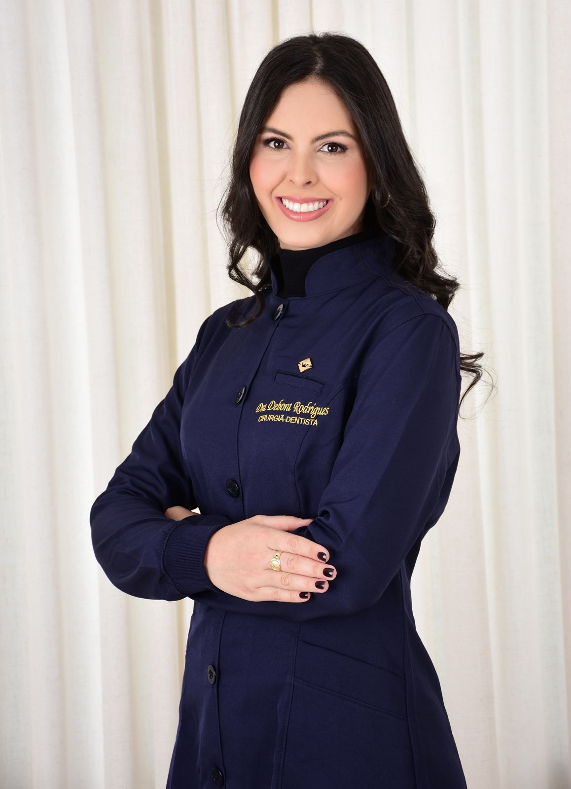 Dra. Débora Rodrigues, cirurgiã-dentista